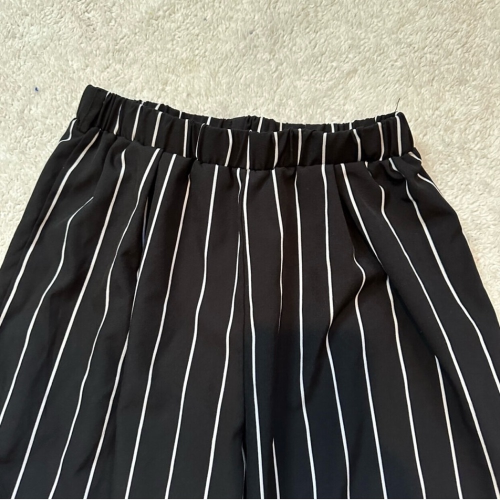 SHEIN Black and White Casual Wide-Leg Cropped Pants - Picture 4 of 7